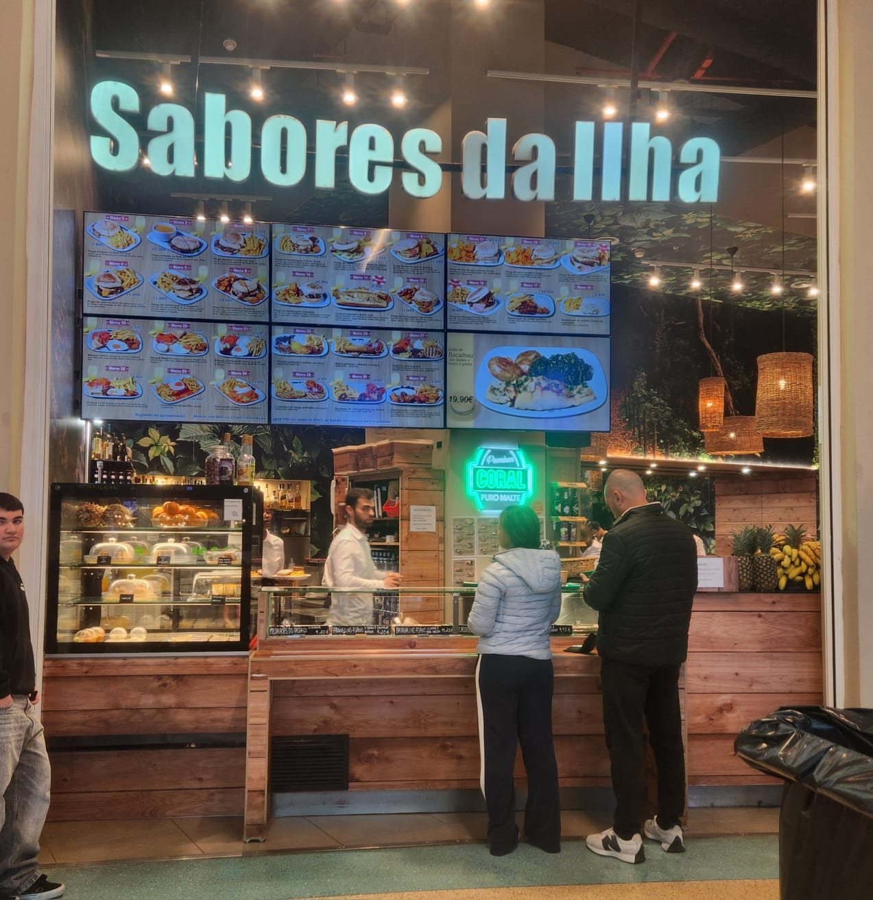 Restaurante Sabores da Ilha no Centro Comercial Colombo